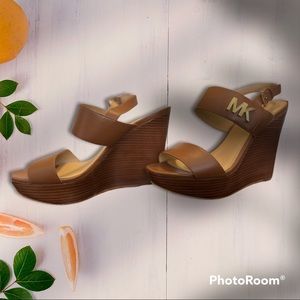 Michael kors wedge sandal